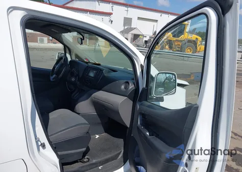 2015 Nissan Nv200 Sv from USA, damaged, VIN 3N6CM0KN0FK733609